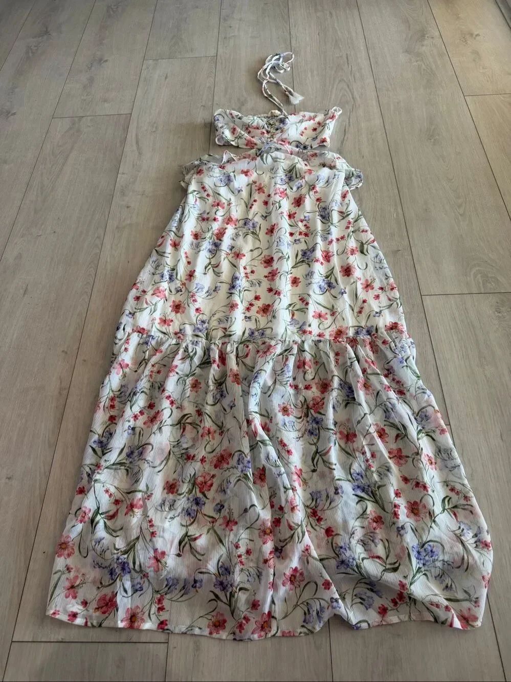 Promesa floral print halter maxi dress size m